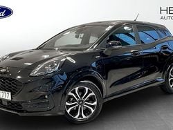Svart (black) Begagnad 2022 Ford Puma ST-Line SUV | 219 900 kr (Marknadspris)