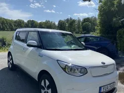Vit Begagnad 2019 Kia Soul EV 3 SUV | 119 000 kr (Marknadspris)
