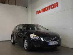 Svart Begagnad 2012 Volvo V60 Kombi | 124 900 kr (Marknadspris)
