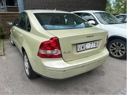 Grön Begagnad 2004 Volvo S40 Sedan | 11 500 kr (Bra pris)
