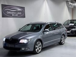 Silver Begagnad 2011 Skoda Superb Elegance Kombi | 59 900 kr (Marknadspris)