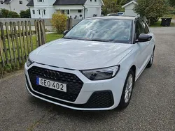 Vit Begagnad 2019 Audi A1 Sportback Proline Halvkombi | 195 000 kr (Marknadspris)