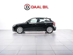 Svart Begagnad 2019 Audi A1 Sportback Proline Halvkombi | 209 700 kr (Marknadspris)