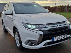 Begagnad 2020 Mitsubishi Outlander SUV | 204 900 kr