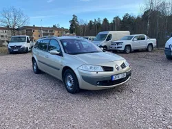 Ljusgrå Begagnad 2006 Renault Mégane GrandTour Kombi | 19 900 kr (Marknadspris)
