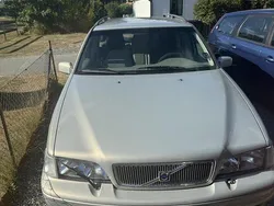 Grå Begagnad 2000 Volvo V70 Kombi | 7 000 kr (Bra pris)