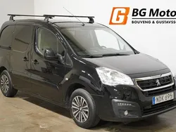 Svart Begagnad 2017 Peugeot Partner Minibuss | 89 800 kr (Marknadspris)