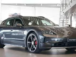 Grå Begagnad 2024 Porsche Taycan 4S Cross Turismo Sedan | 1 249 000 kr