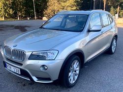 Ljusgrå metallic (oyster grey metallic) Begagnad 2011 BMW X3 SUV | 135 000 kr (Bra pris)