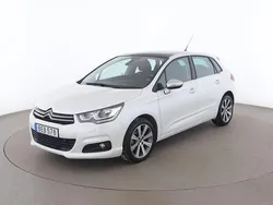 Vit Begagnad 2015 Citroën C4 Halvkombi | 125 000 kr (Marknadspris)