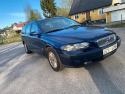 Mörkblå Begagnad 2004 Volvo V70 Business Edition Kombi | 14 900 kr (Bra pris)