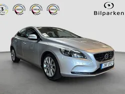 Silver Begagnad 2014 Volvo V40 Momentum Kombi | 139 990 kr (Marknadspris)