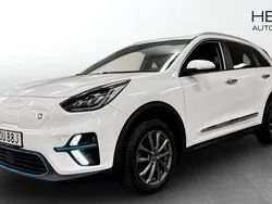 Vit (white) Begagnad 2021 Kia e-Niro Advance SUV | 279 900 kr (Marknadspris)