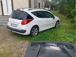 Vit Begagnad 2008 Peugeot 207 Kombi | 19 000 kr (Dyr)
