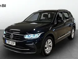 Svart Begagnad 2021 VW Tiguan SUV | 259 900 kr (Superpris)