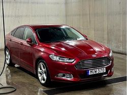 Röd Begagnad 2016 Ford Mondeo Sedan | 89 800 kr (Bra pris)