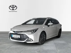 Vit Ny 2024 Toyota Corolla Style Kombi | 329 900 kr (Marknadspris)