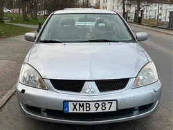 Silver Begagnad 2006 Mitsubishi Lancer Sedan | 18 000 kr (Marknadspris)