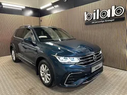 Blå Begagnad 2021 VW Tiguan R-line SUV | 339 000 kr (Marknadspris)