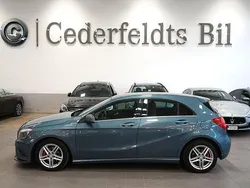 Ljusblå Begagnad 2013 Mercedes A180 Halvkombi | 139 900 kr (Marknadspris)
