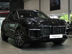 Svart Begagnad 2024 Porsche Cayenne SUV | 1 325 000 kr (Lite dyr)
