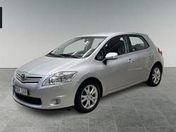 Silver Begagnad 2012 Toyota Auris Plus Halvkombi | 74 900 kr (Marknadspris)