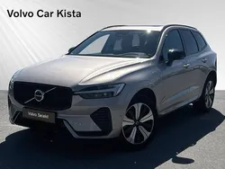 Ljusgrå Begagnad 2023 Volvo XC60 Plus SUV | 539 900 kr (Marknadspris)