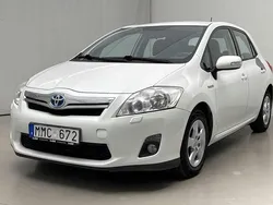 Vit Begagnad 2010 Toyota Auris | 80 000 kr