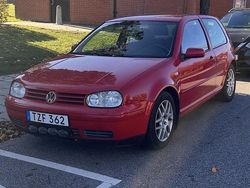 Röd Begagnad 2003 VW Golf IV GTI Halvkombi | 40 000 kr (Marknadspris)