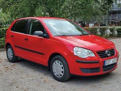 Röd Begagnad 2006 VW Polo Trendline Halvkombi | 23 900 kr (Marknadspris)