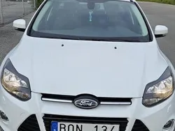 Vit Begagnad 2013 Ford Focus Titanium Kombi | 67 999 kr (Marknadspris)