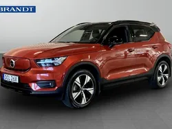 Röd Begagnad 2022 Volvo XC40 Plus SUV | 379 900 kr