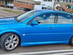 Blå Begagnad 2006 Opel Vectra OPC Halvkombi | 51 500 kr