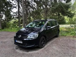 Svart Begagnad 2014 VW Sharan Minibuss | 113 000 kr (Bra pris)