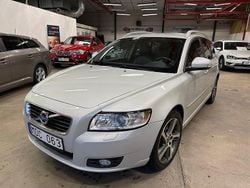 Röd Begagnad 2011 Volvo V50 Momentum Kombi | 34 900 kr (Marknadspris)