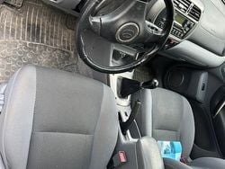 Blå Begagnad 2003 Toyota RAV4 SUV | 69 000 kr (Marknadspris)