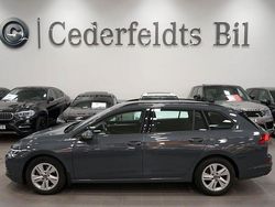 Grå Begagnad 2021 VW Golf VIII Kombi | 228 900 kr (Marknadspris)