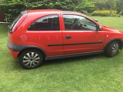 Röd Begagnad 2001 Opel Corsa Halvkombi | 22 000 kr (Lite dyr)