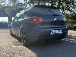 Grå Begagnad 2005 VW Golf V GTI Halvkombi | 37 999 kr (Marknadspris)