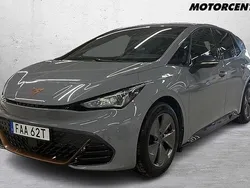 Ljusgrå (grå) Begagnad 2022 Cupra Born Halvkombi | 259 000 kr (Marknadspris)