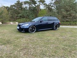Svart Begagnad 2006 BMW 550 M Sport Kombi | 119 500 kr