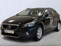 Svart Begagnad 2016 Volvo V40 CC Business Edition Kombi | 129 900 kr (Marknadspris)