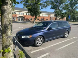 Blå Begagnad 2010 Volvo V70 Momentum Kombi | 74 900 kr (Marknadspris)