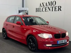 Röd Begagnad 2011 BMW 116 Comfort Edition Halvkombi | 69 900 kr (Marknadspris)