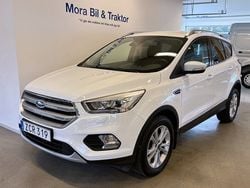 Vit (frozen white) Begagnad 2017 Ford Kuga Titanium SUV | 164 900 kr (Lite dyr)
