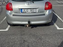 Silver Begagnad 2008 Toyota Auris Halvkombi | 27 500 kr (Bra pris)