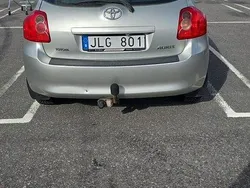 Silver Begagnad 2008 Toyota Auris Halvkombi | 27 500 kr (Bra pris)