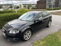 Svart Begagnad 2012 Audi A3 Sportback Comfort Halvkombi | 55 000 kr (Marknadspris)