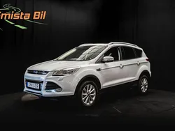 Vit Begagnad 2015 Ford Kuga SUV | 99 800 kr (Marknadspris)