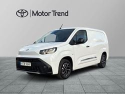 Vit Begagnad 2025 Toyota Proace City City Minibuss | 369 900 kr (Lite dyr)